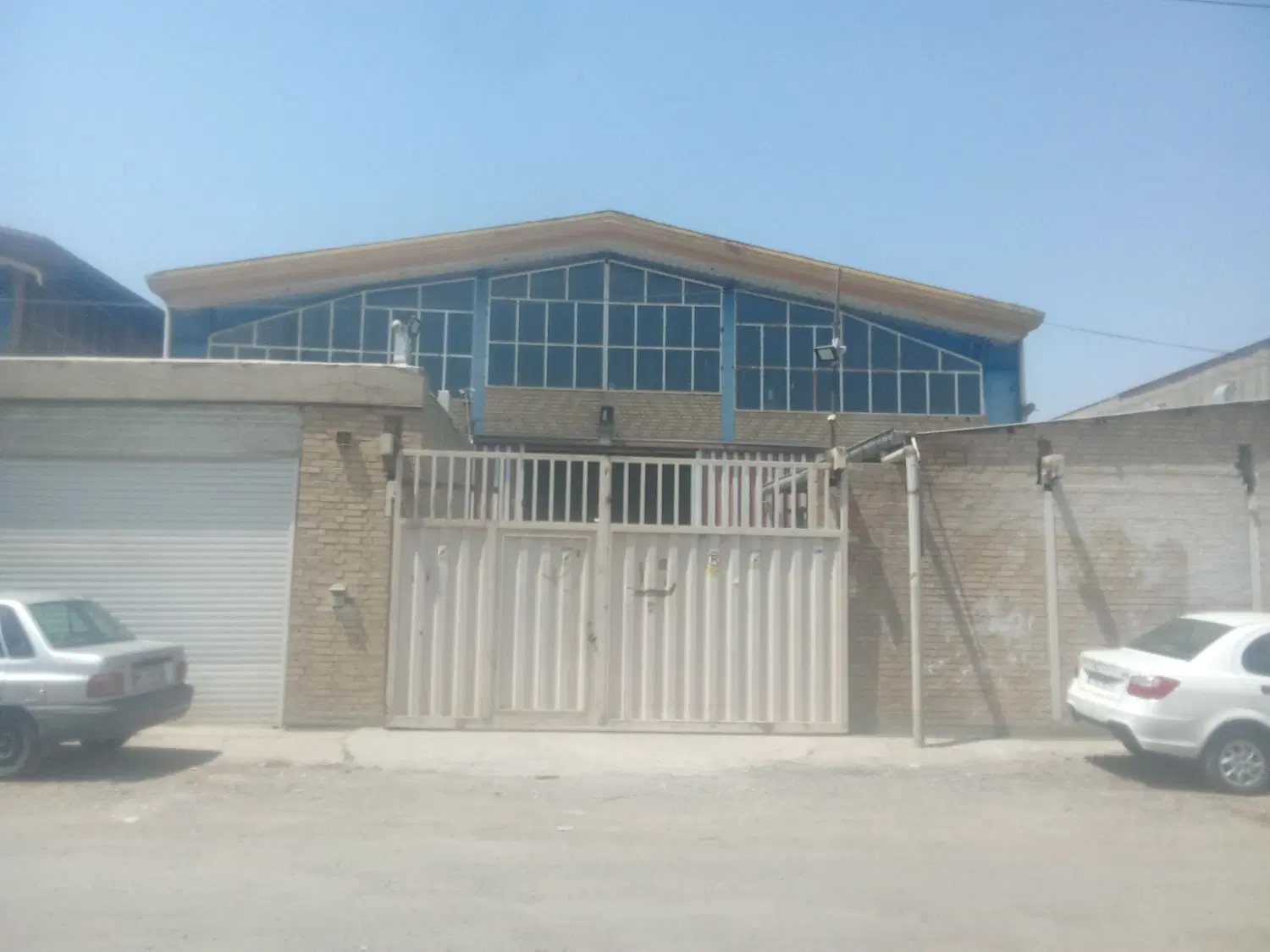 سوله انبار ۳۰۰۰متر۲۳۰۰متر۱۲۰۰متر۷۰۰متر