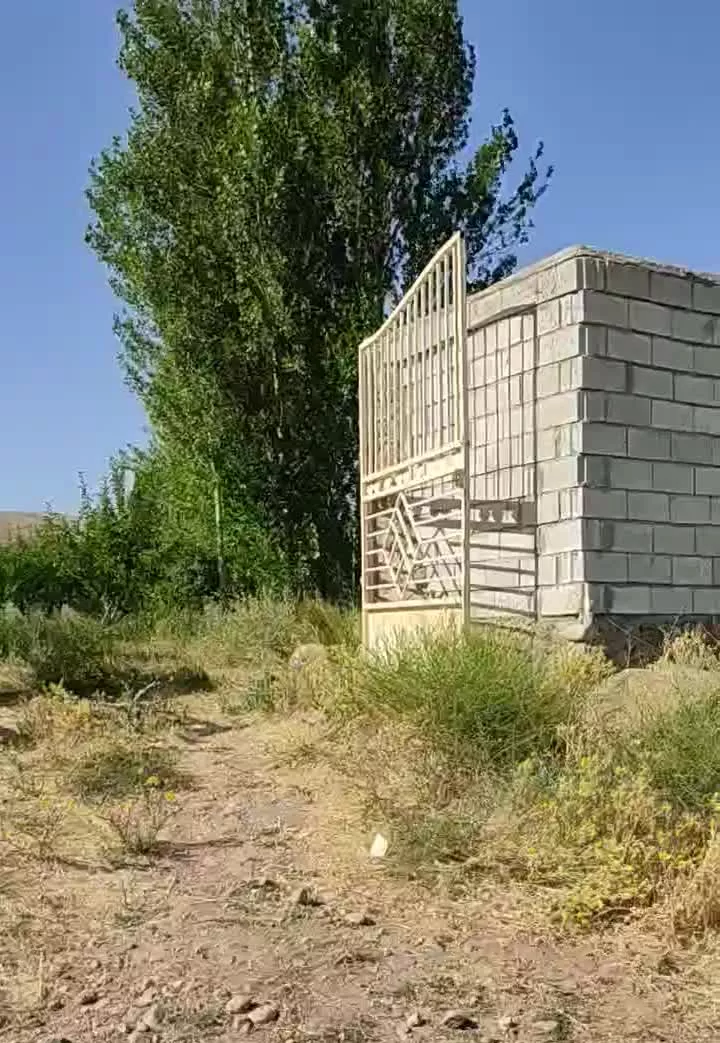 فروش باغ حصارشده ۲۷۰۰ متری در نزدیکی روستای کهل