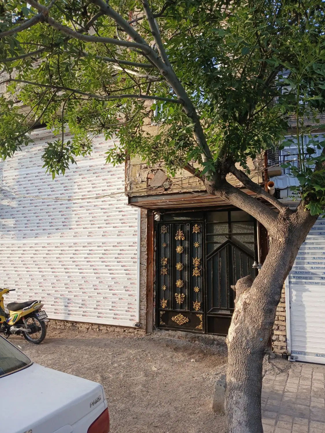 مغازه ۷۰ متر به رهن واجاره واگذارمیگردد