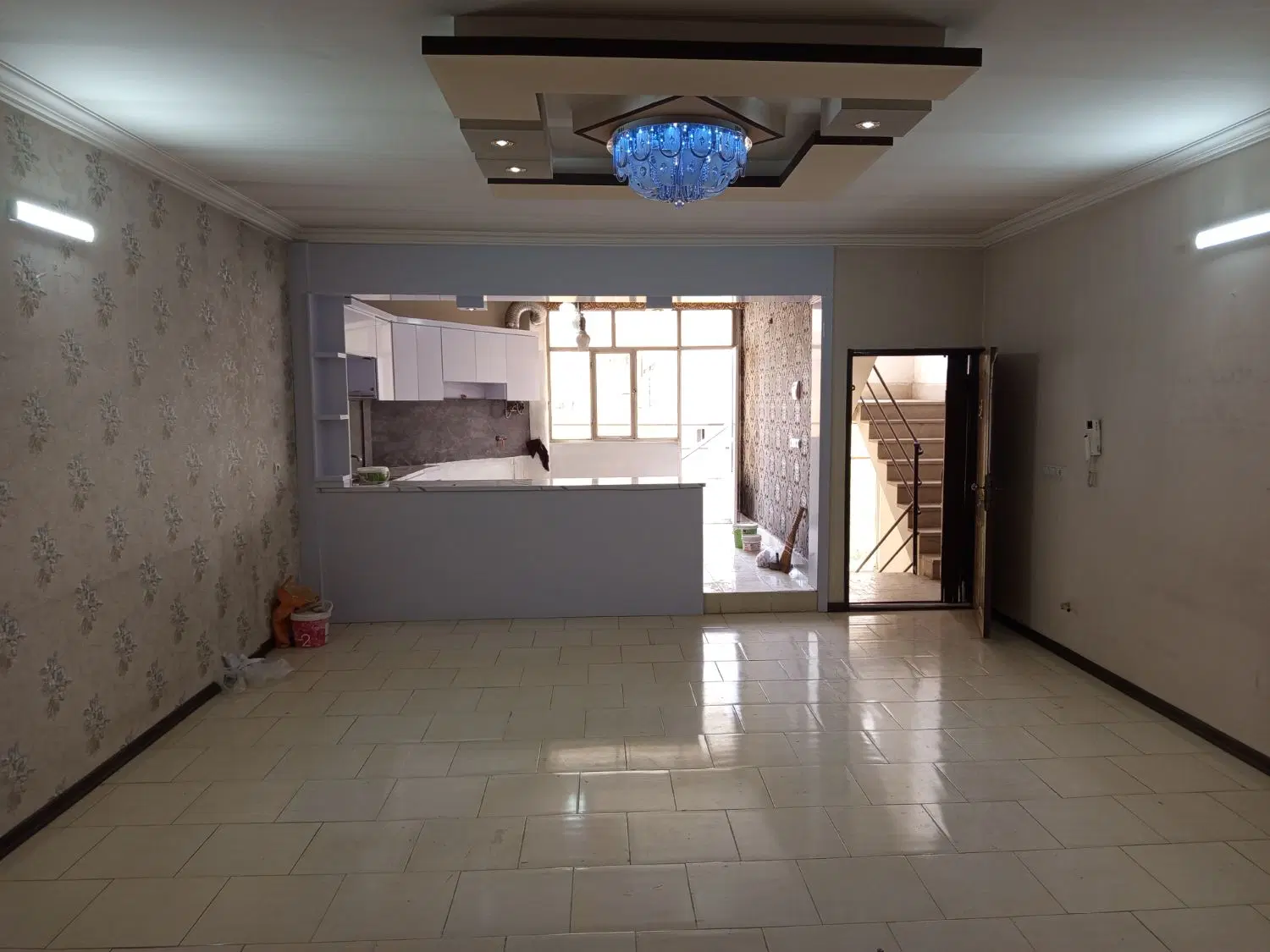 رهن و اجاره آپارتمان طبقه همکف