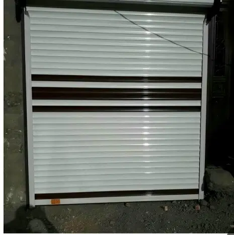 مغازه کوچک ایخوم