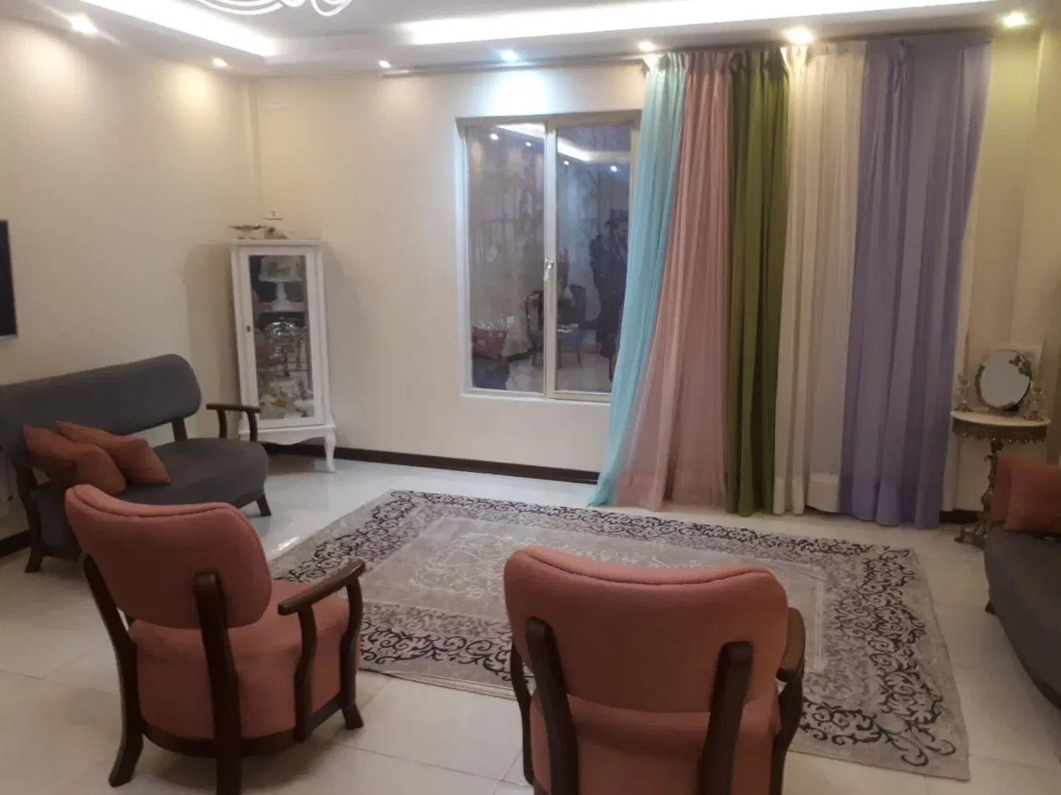 100 متر سند دار