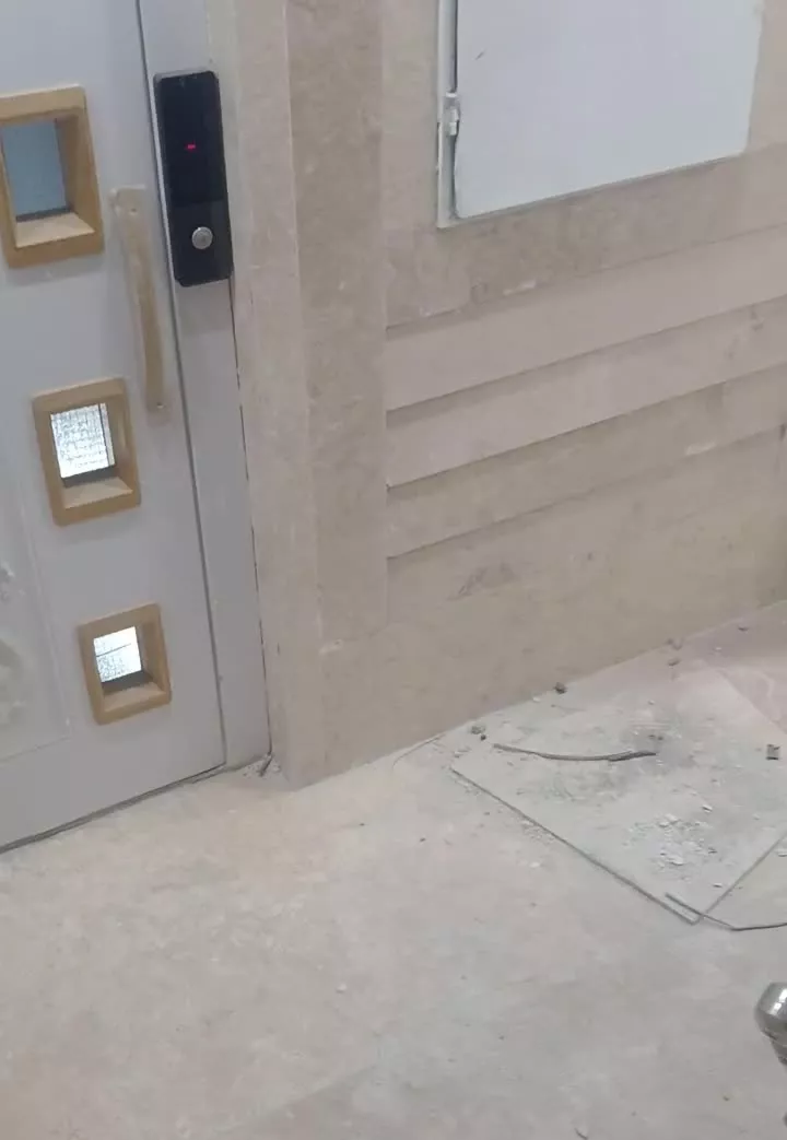 ورامین شهرک فاطمیه ۱۲۰ متر سه خواب تک واحدی