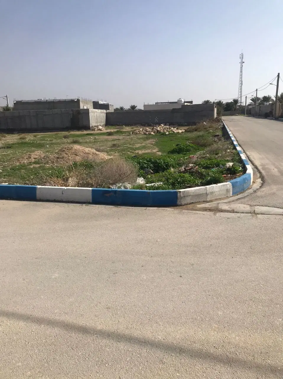 زمین اطراف مسجد امام جعفر صادق دلوار