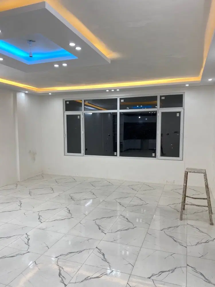 اپارتمان ۱۳۰متری صفر ،۳خواب،۲خواب مستر