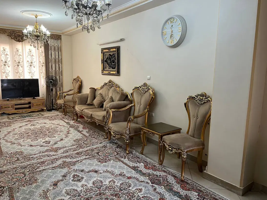 ۶۱ متر_ با انباری و آسانسور _
