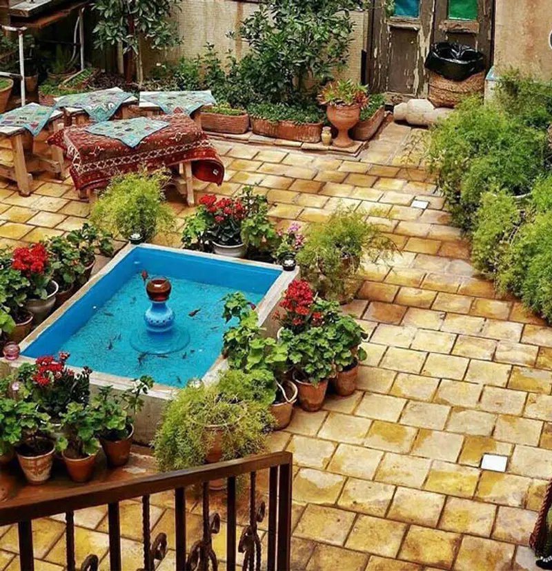 حیاط ویلایی باسمنج