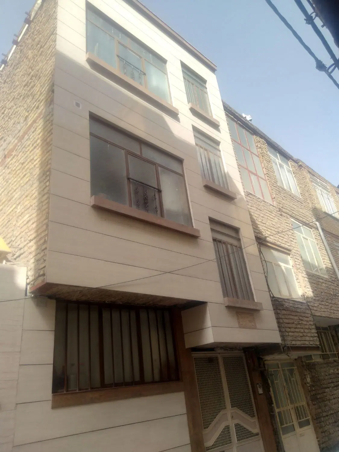 زمین درباقون اباد