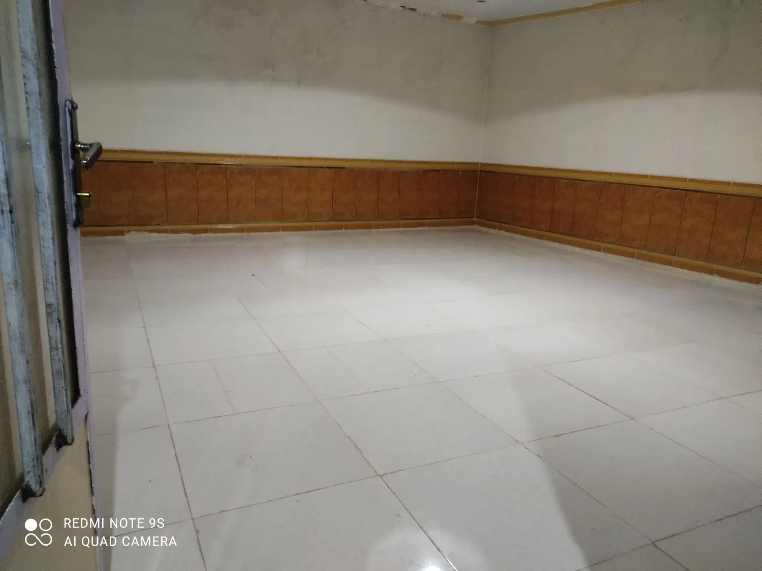 خانه اجاره ای طبقه بالا