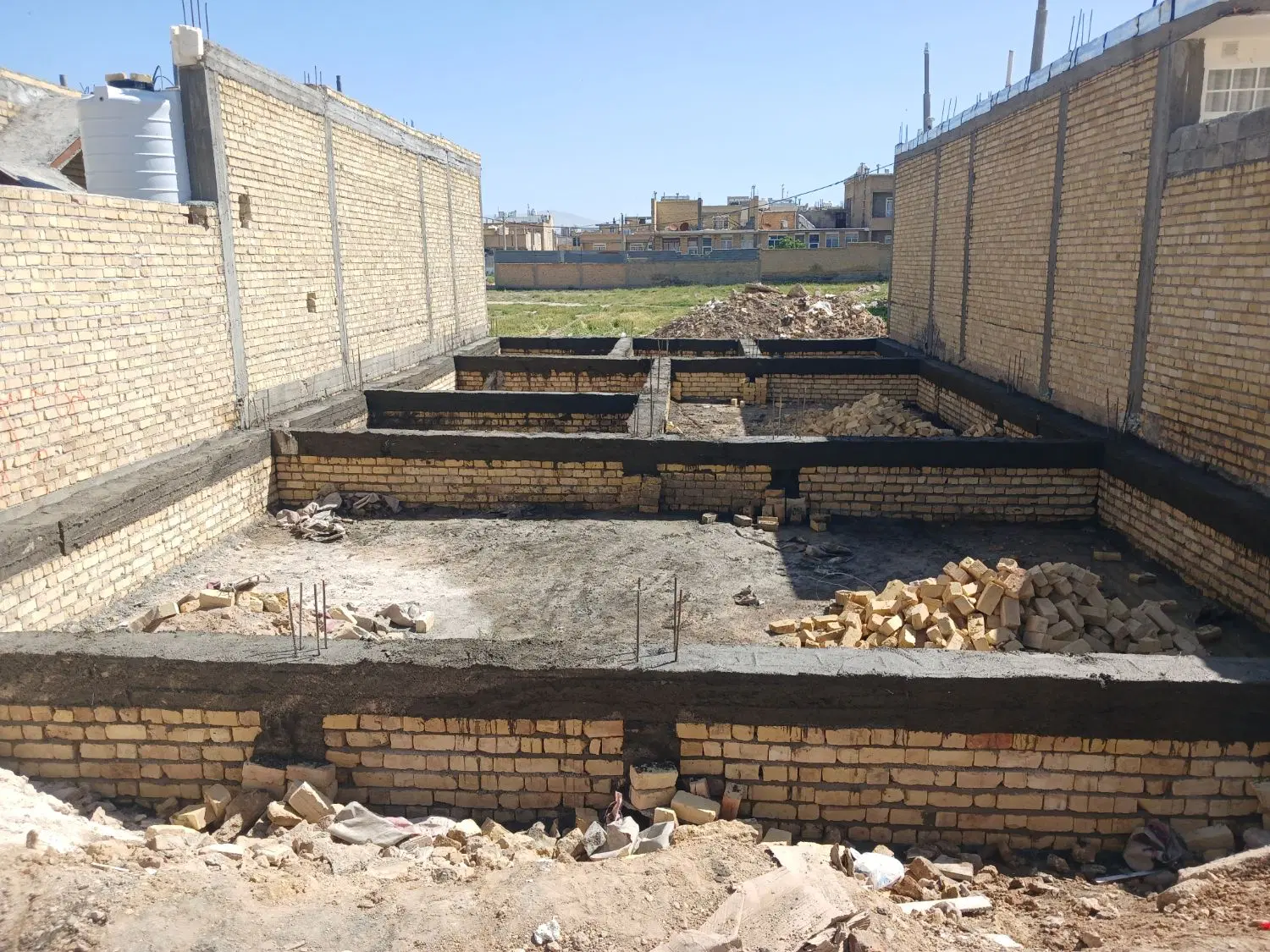 فروش زمین پشت باسکول