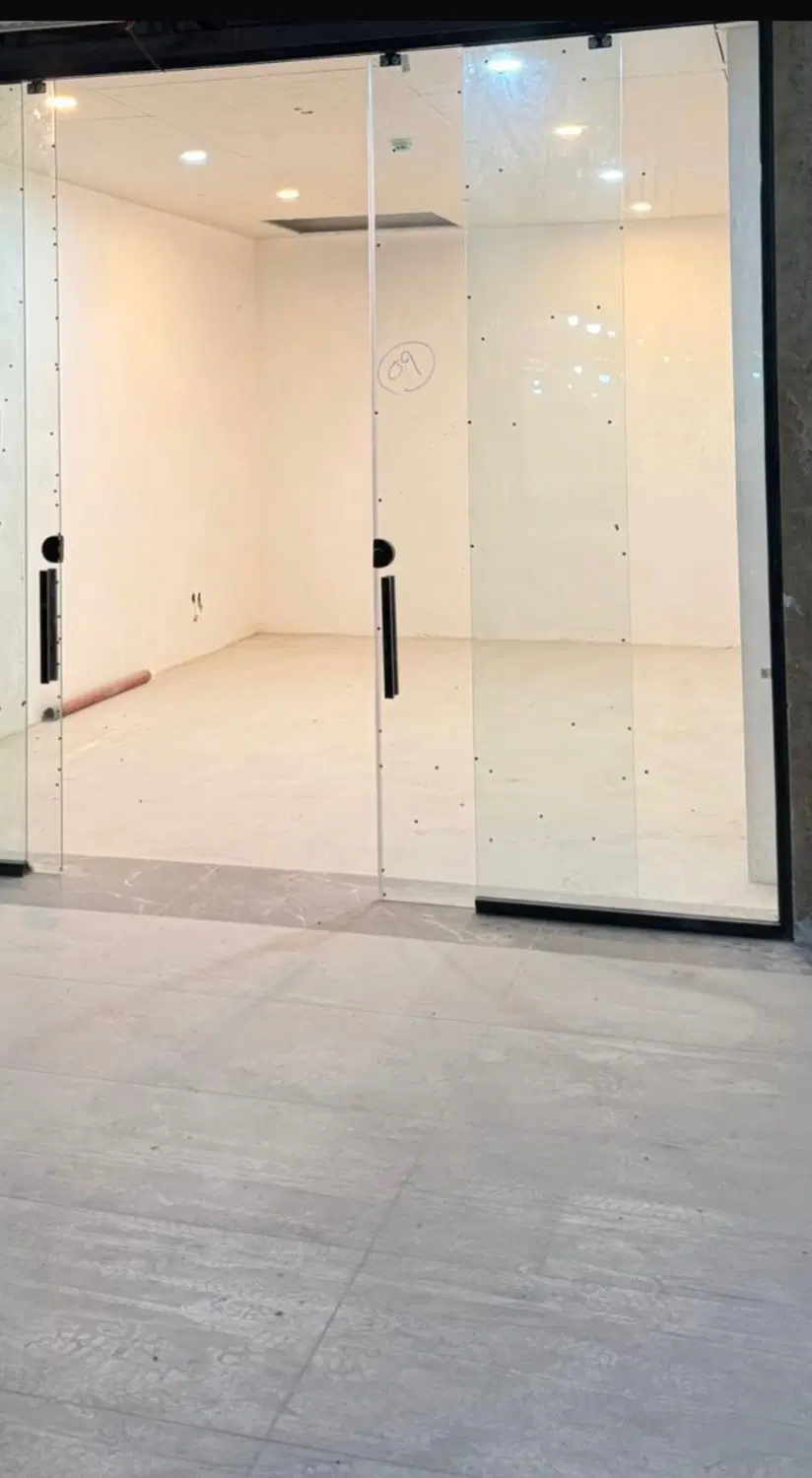 اجاره واحد تجاری در بازار طاقه فروشان قماش مشهد