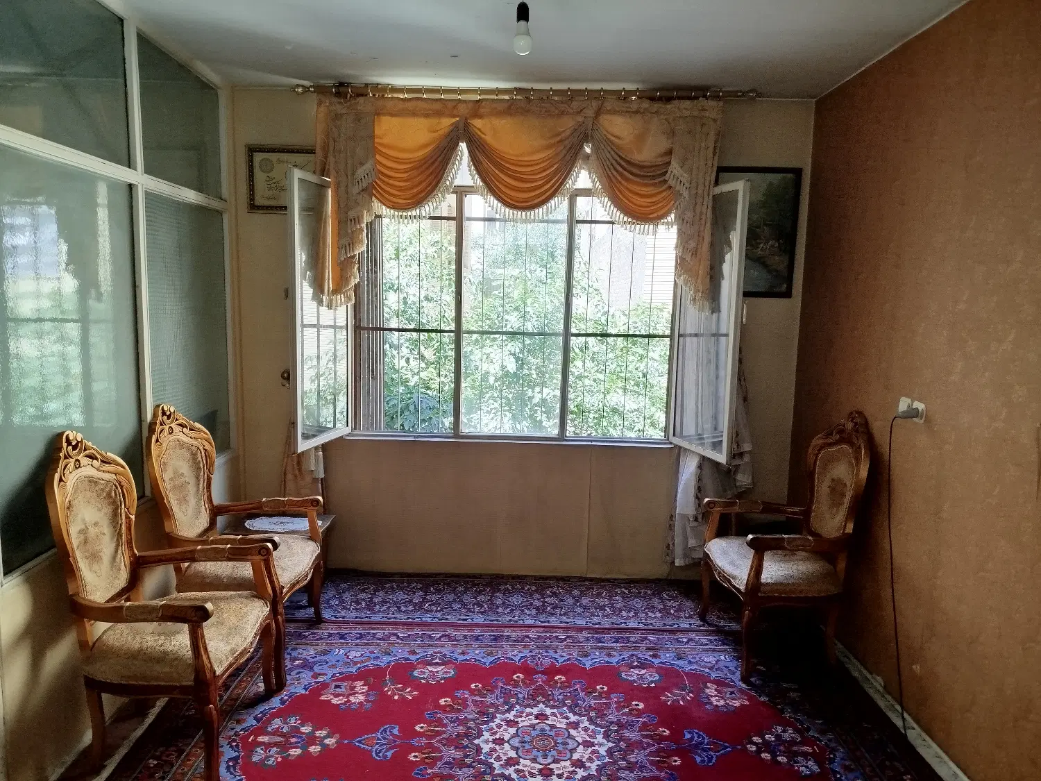 100 متر _ 3 خواب _ طبقه اول _ خواجه نصیر مدنی