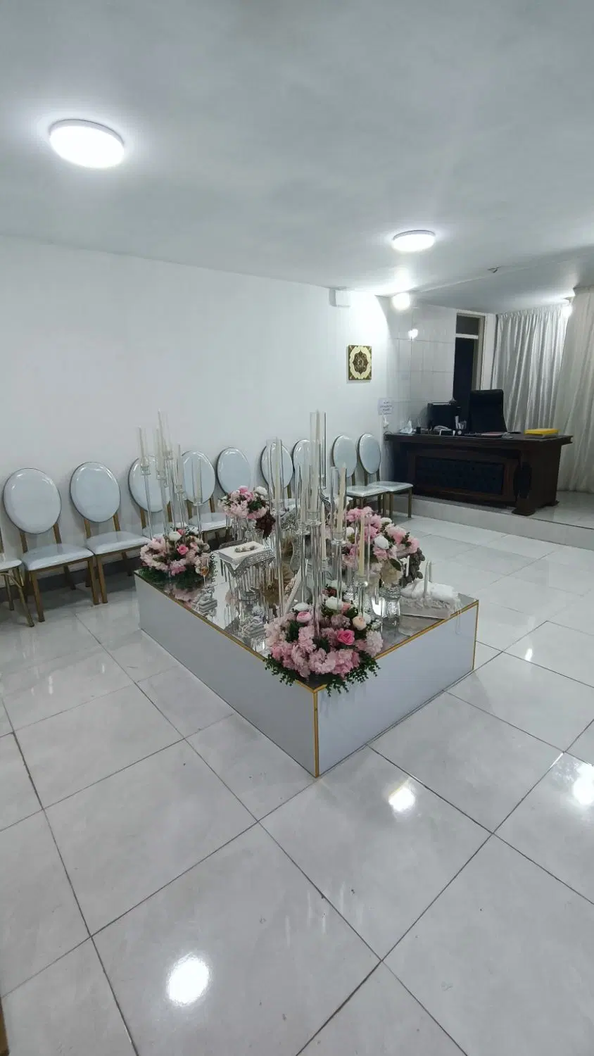 اجاره ۸۰ متر همکف اداری ،دفتر ،شیک و مرتب در علوی