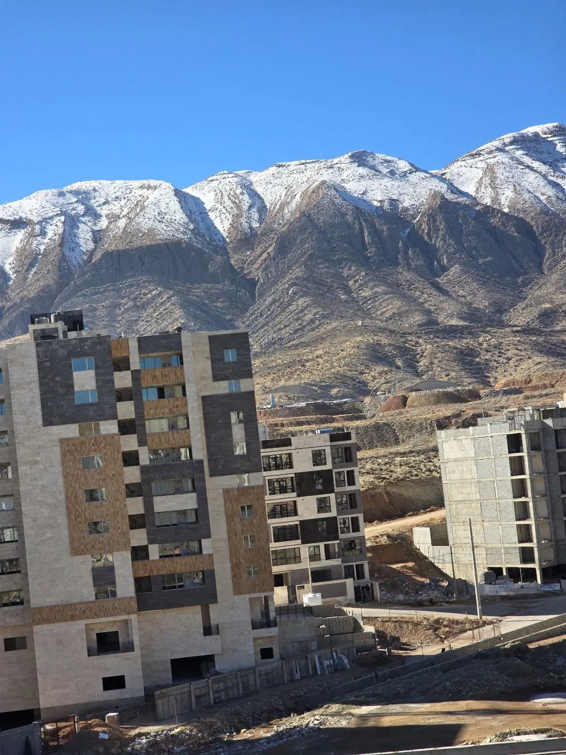 زمین علمداری