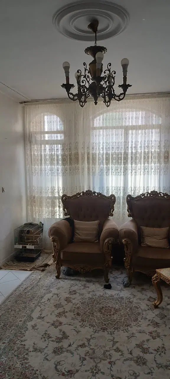 72متر _ پارکینگ دار_ پیروزی