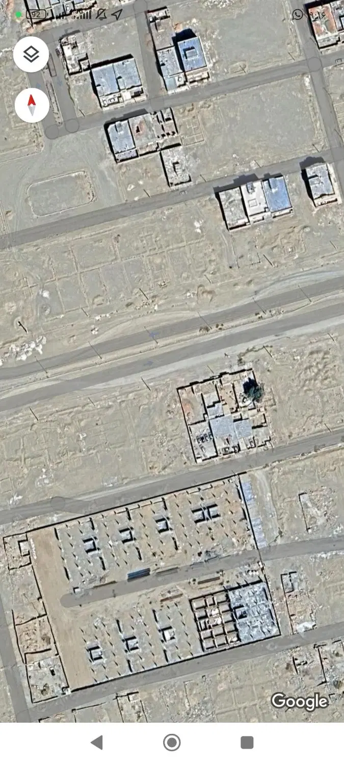 زمین فروشی