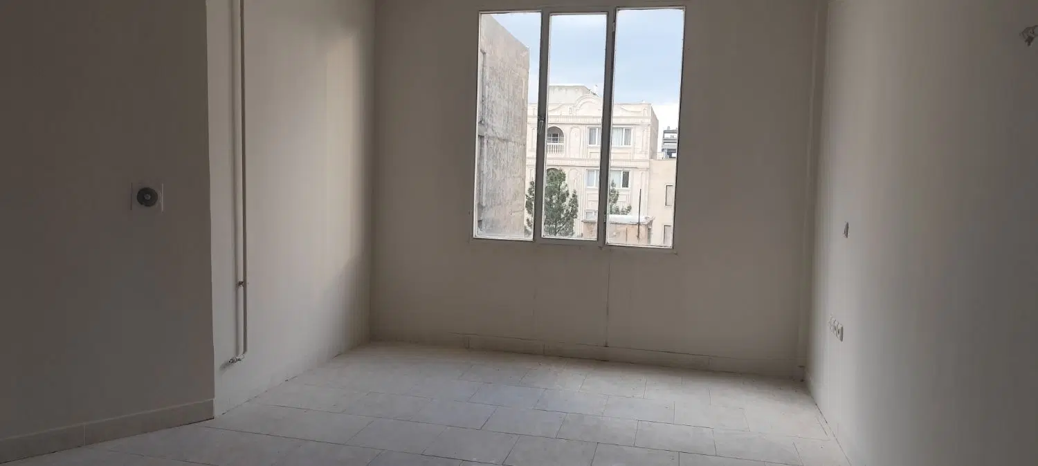واحد ۶۰ متری منطقه ۱کوچه ۵طبقه ۳