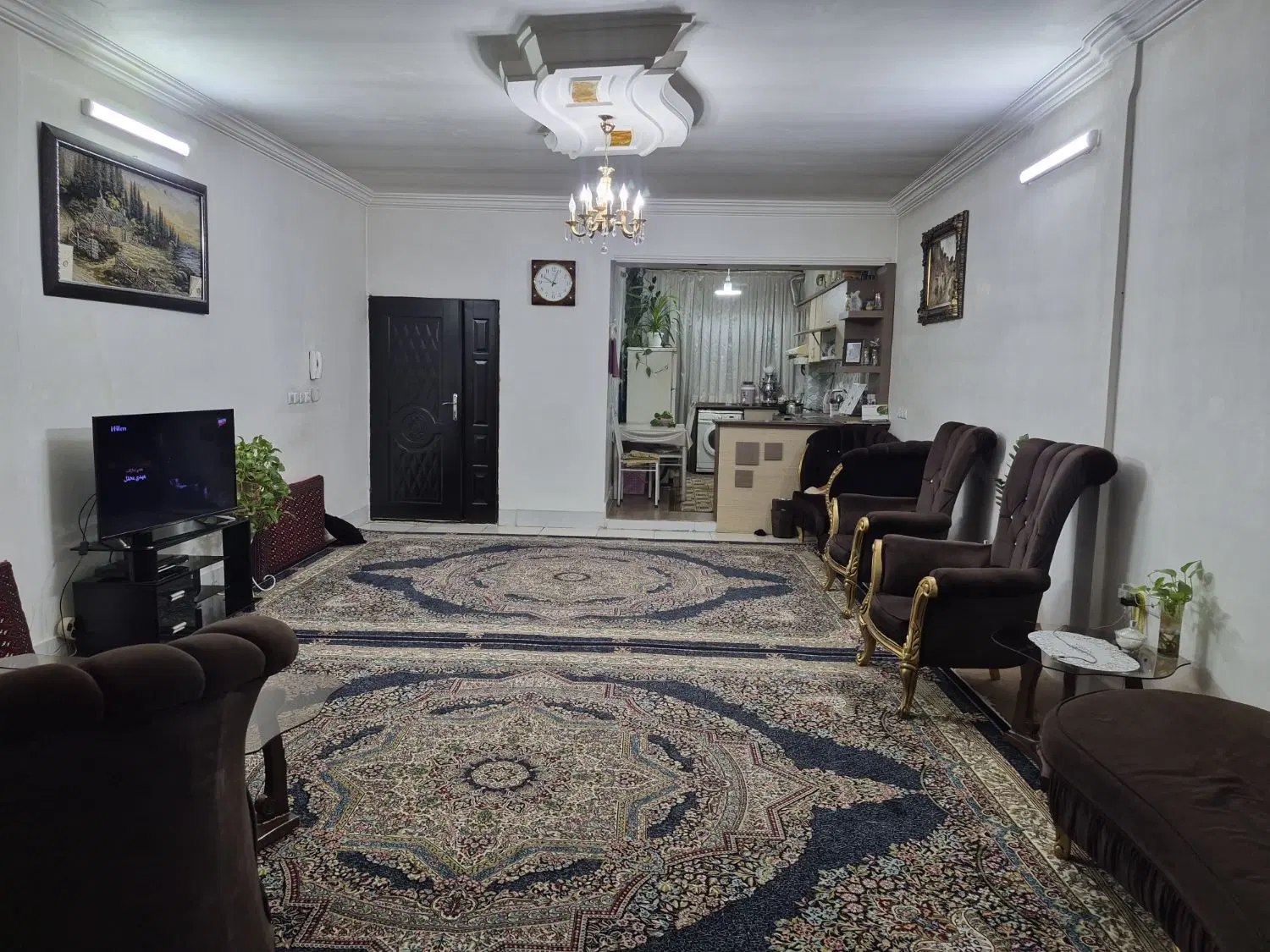 اپارتمان ۹۰ متری دو خوابه