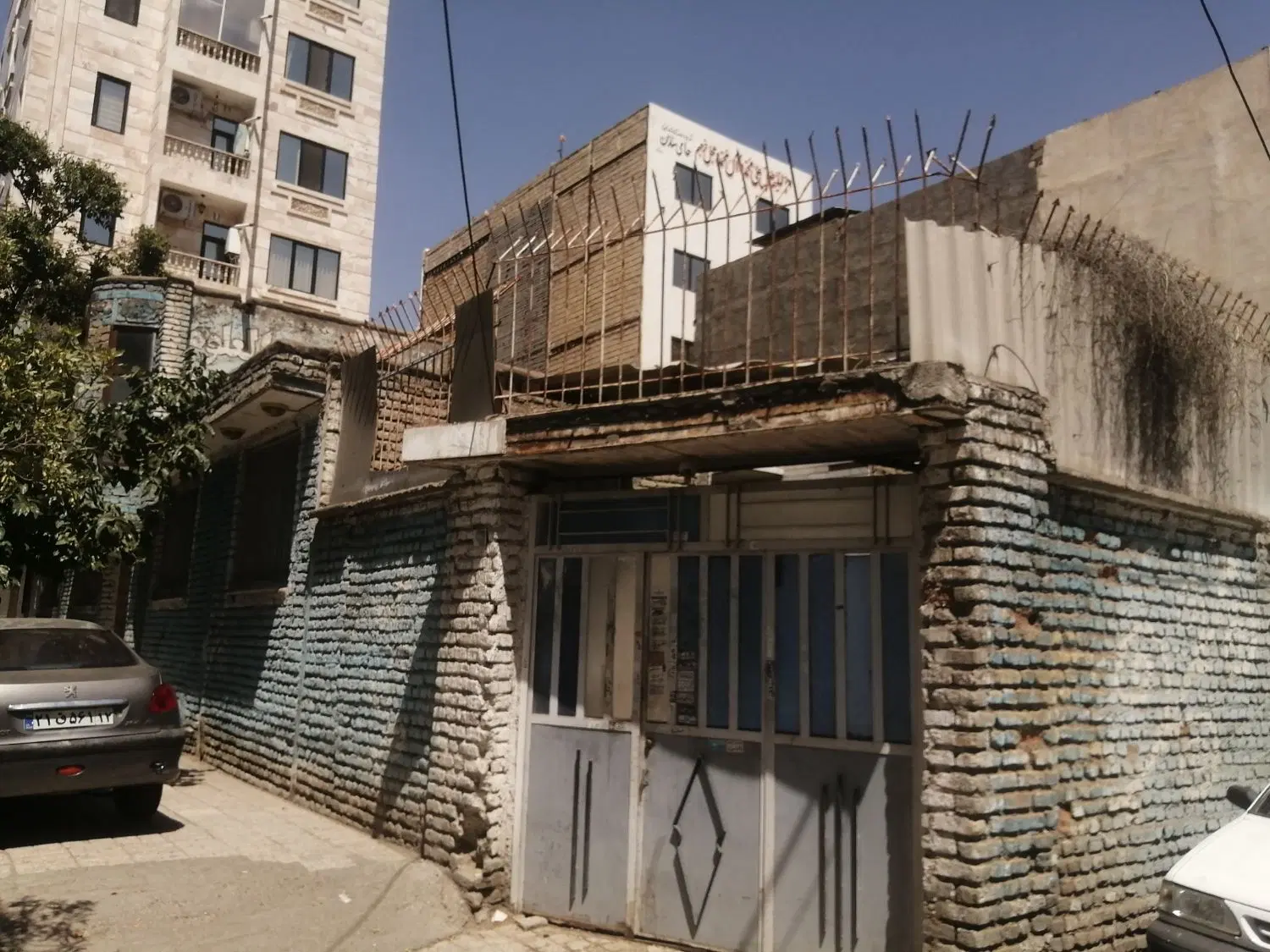 ملک کلنگی جهت ساخت با تراکم بالا
