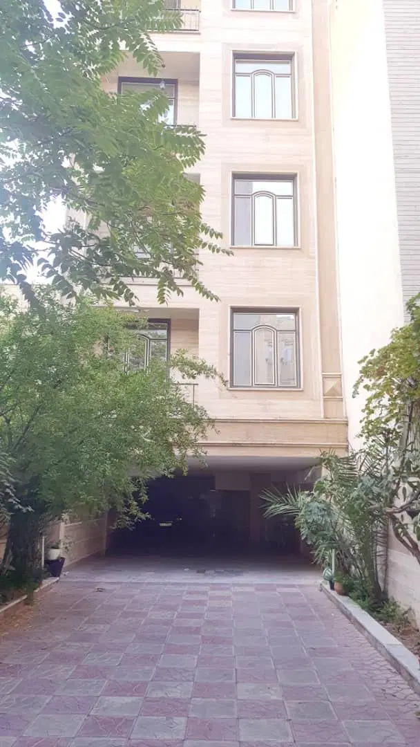 ۷۲ متری نارمک،۲خوابه ،طبقه دوم، اکازیون، زیر قیمت