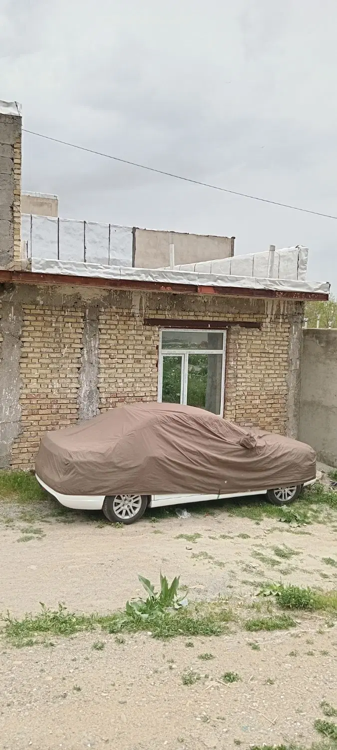 خانه نیمه کاره تاج اباد