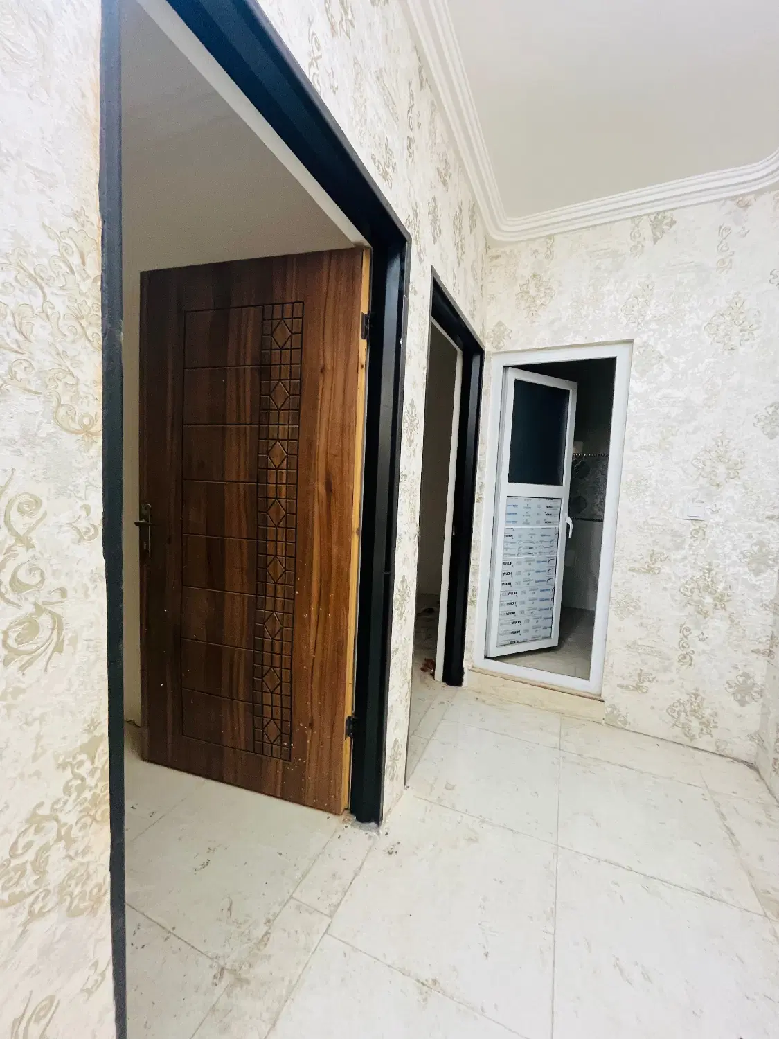 واحد آپارتمان ۱۰۰ متری _طبقه اول