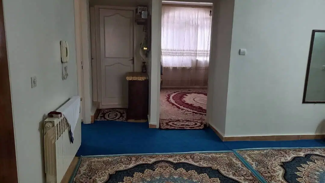 ۱۰۰متری سنگلج قفلسازان