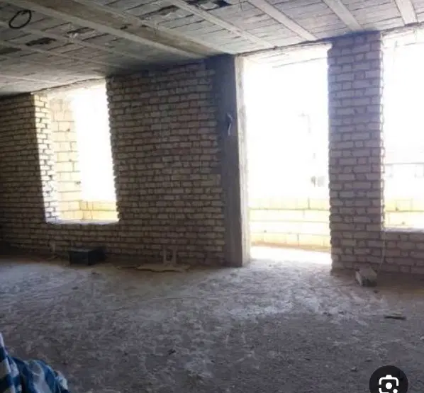 خانه نیم کاره ۱۴۰ متری
