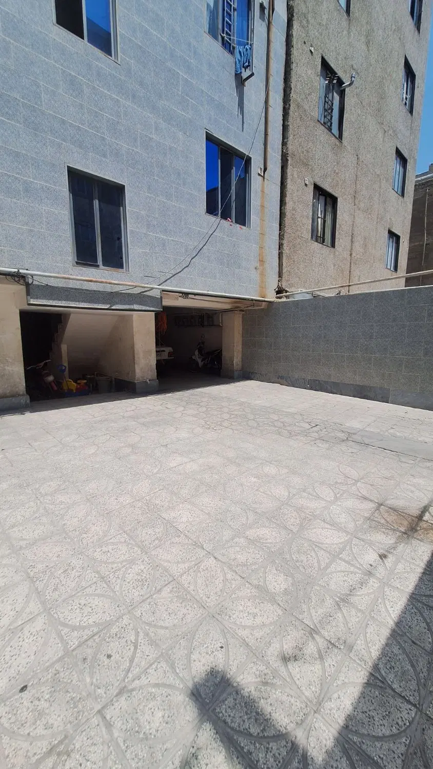 60 متری در نوروزی