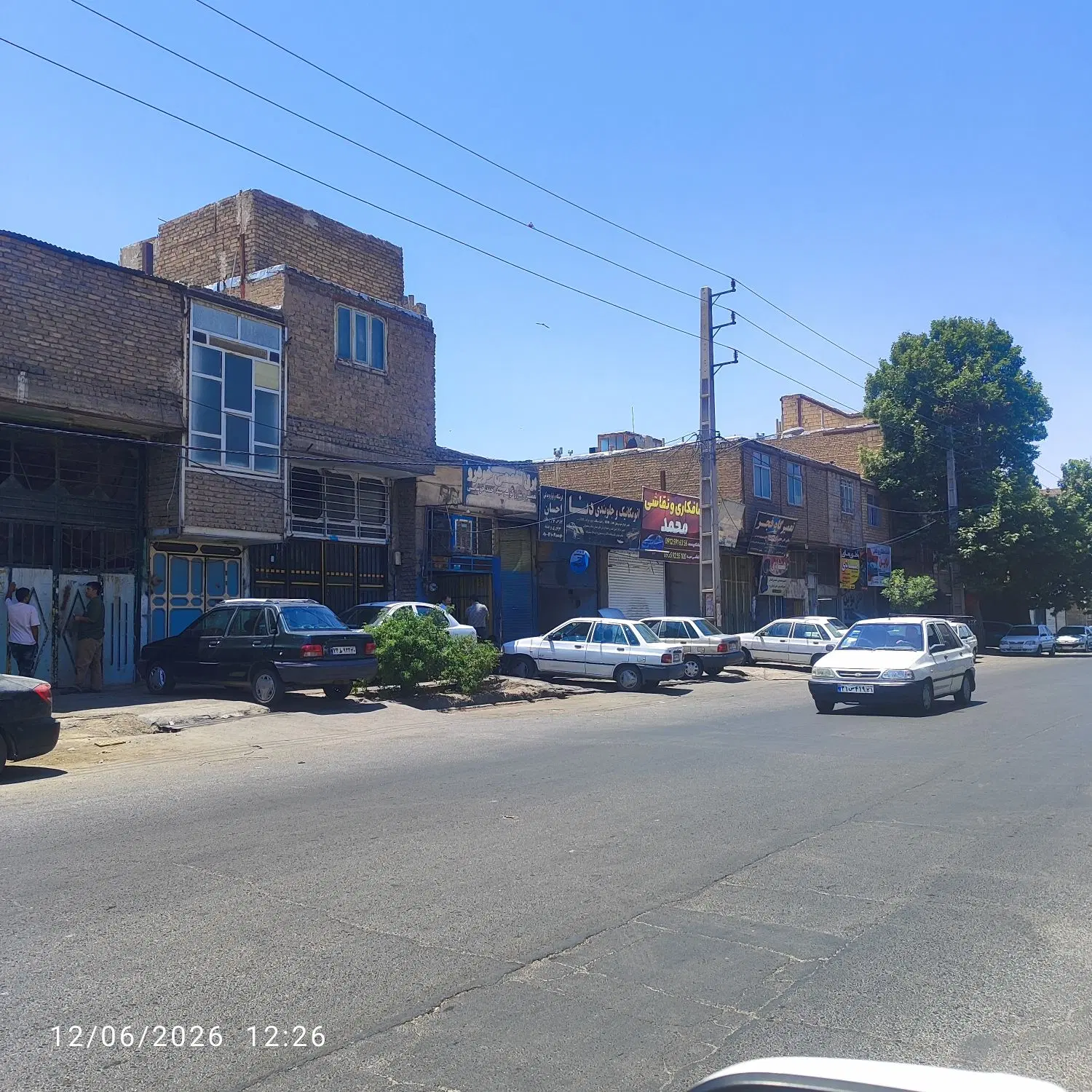 فروش گاراژ ۵۰۵ متری خیابان دانشگاه بر خیابان اصلی