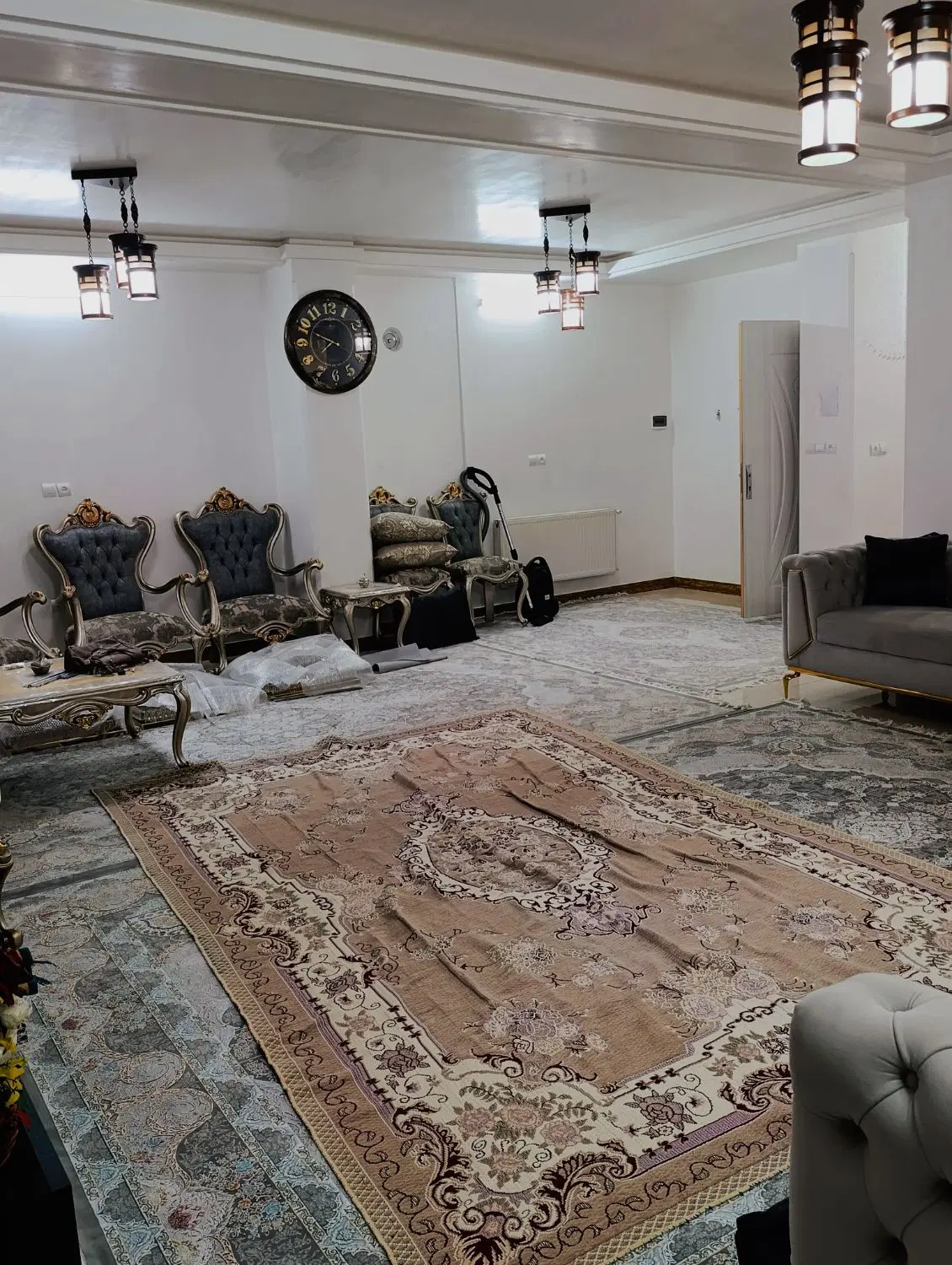ویلایی فول امکانات . ۲۰۰ متر