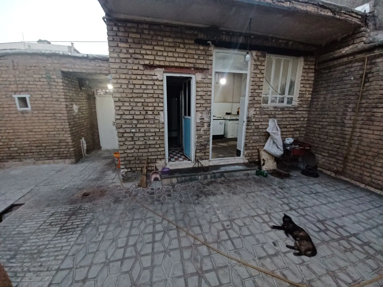 خانه کلنگی