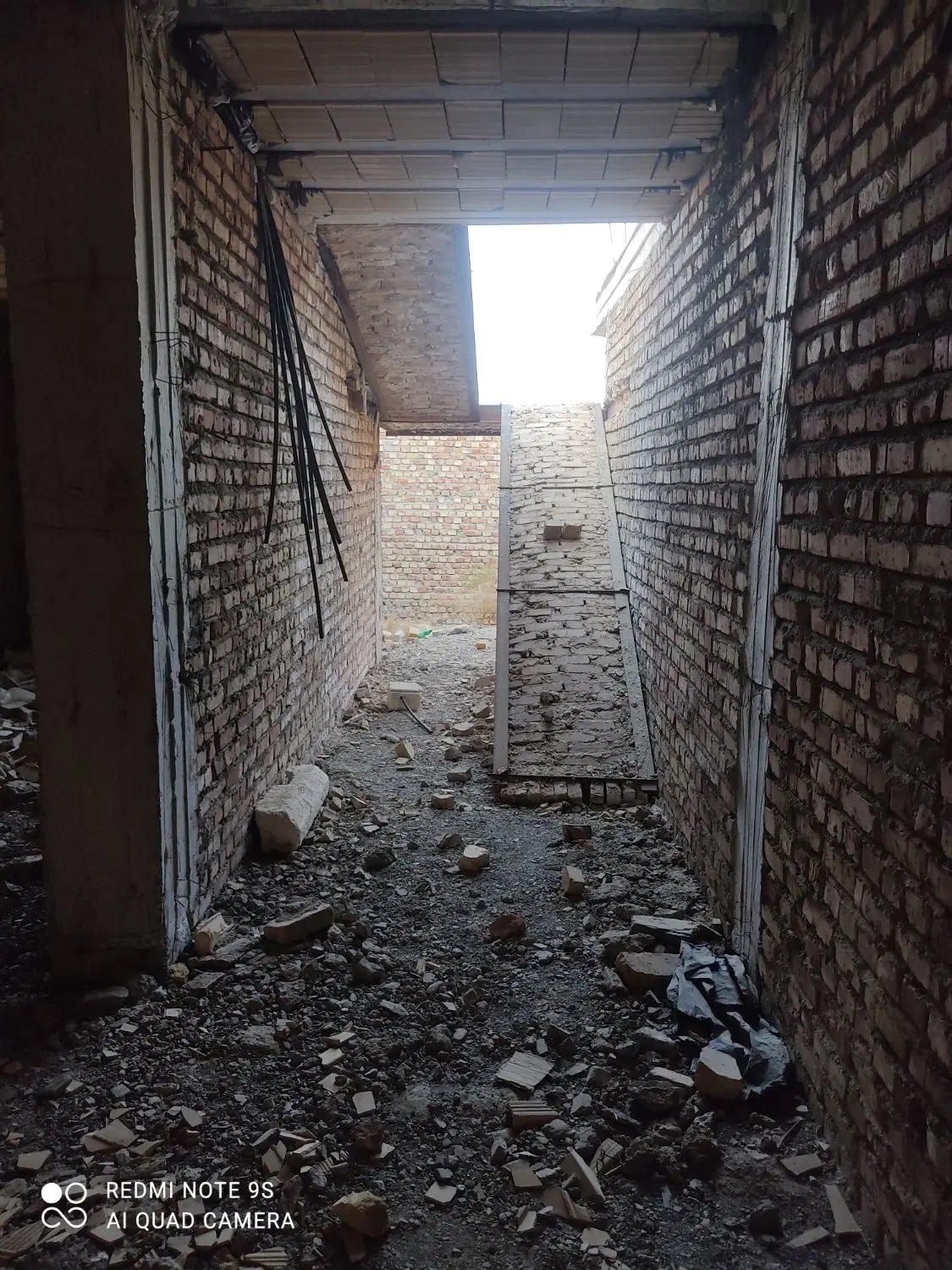منزل نیمه کاره