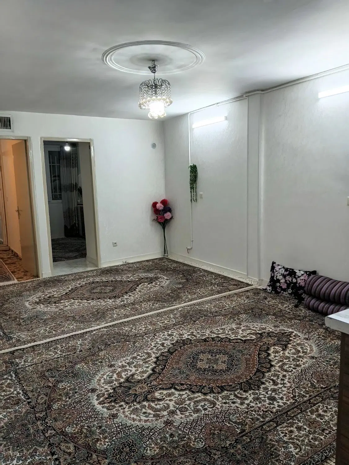 آپارتمان ۷۵ متری خ بازرگانی