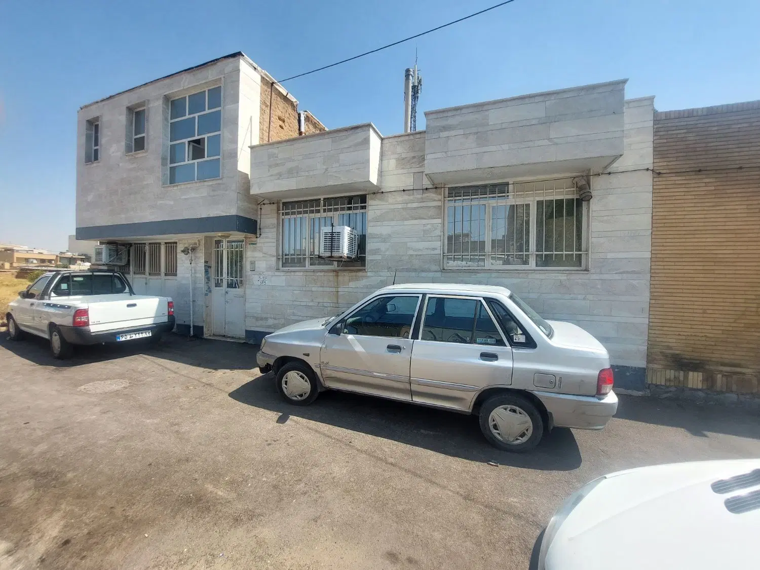 فروش منزل یک طبقه ویلایی ۲۲۰متری بلوارصلح