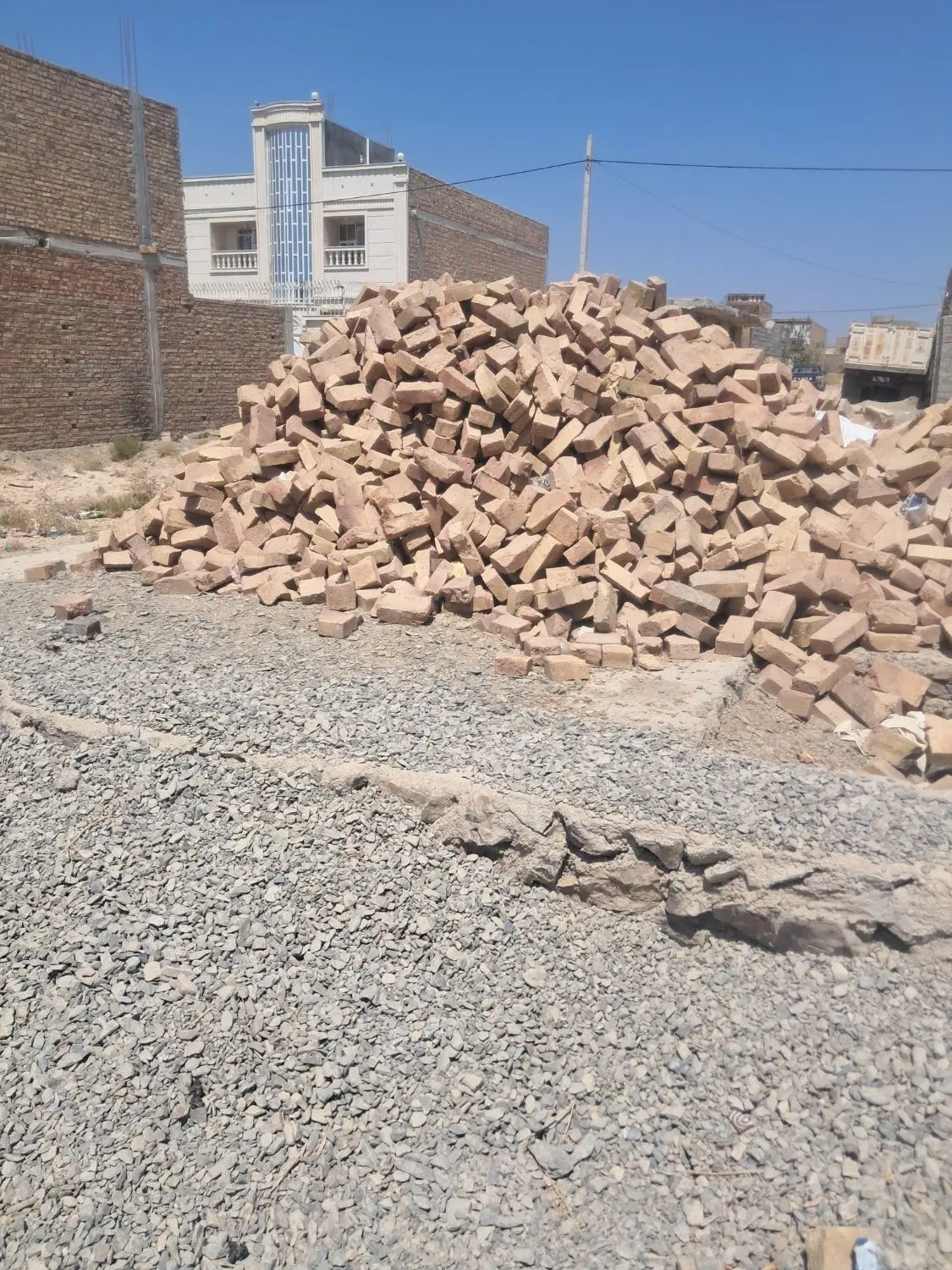 فروش زمین۲۰۰متری پره کنت اخرخیابان رحمت للعاللین