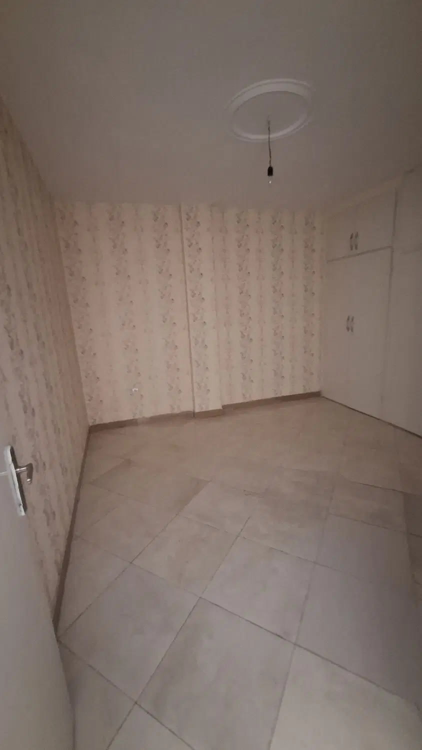 اجاره مسکونی ۹۵ متری حوالی میدان شعبه