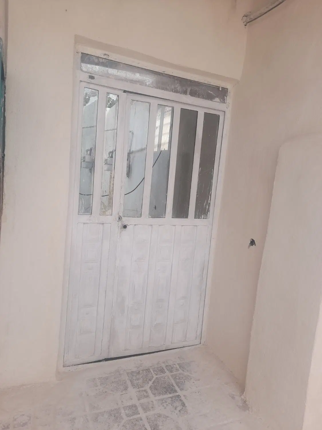 خانه ایی ویلایی دربست  در خیابان اهری گلستان دوم