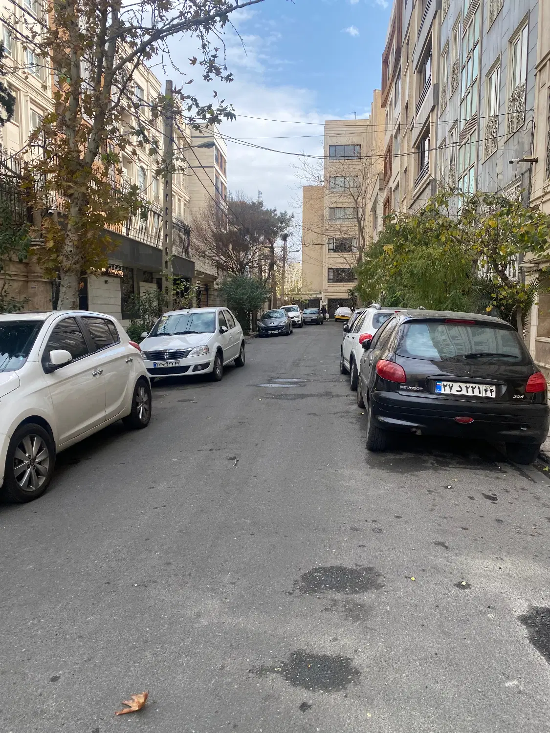 550 متر ، کلنگی پهنه r122 با جواز ۶ طبقه