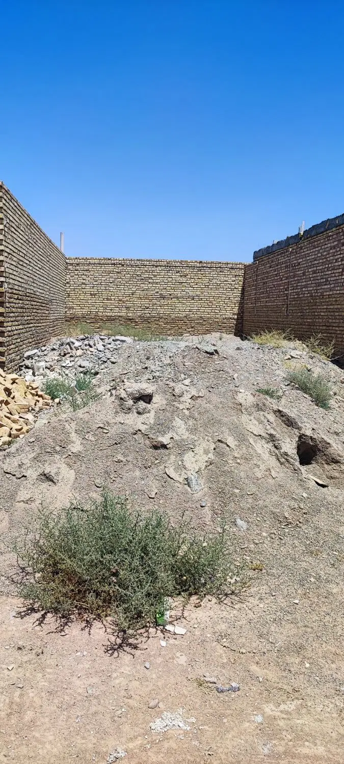 زمین انتهای مهرآوران ۱۰