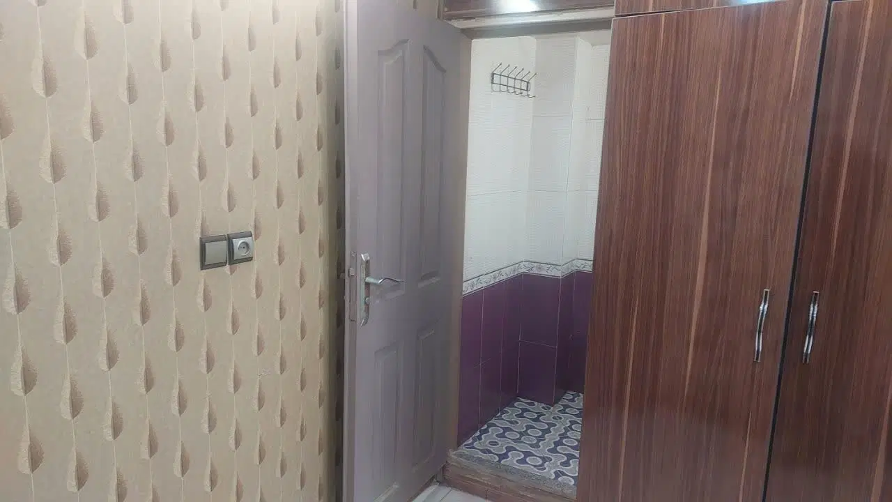 واحد ۸۵متری دو خواب تمیز