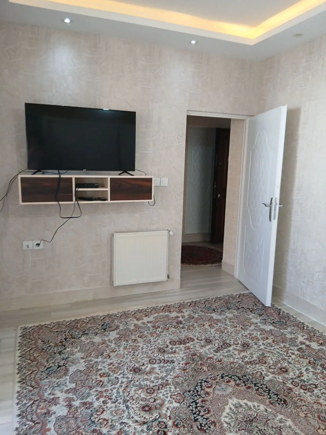 اجاره ماهانه آپارتمان ۸۰متری ۲خوابه با پارکینگ