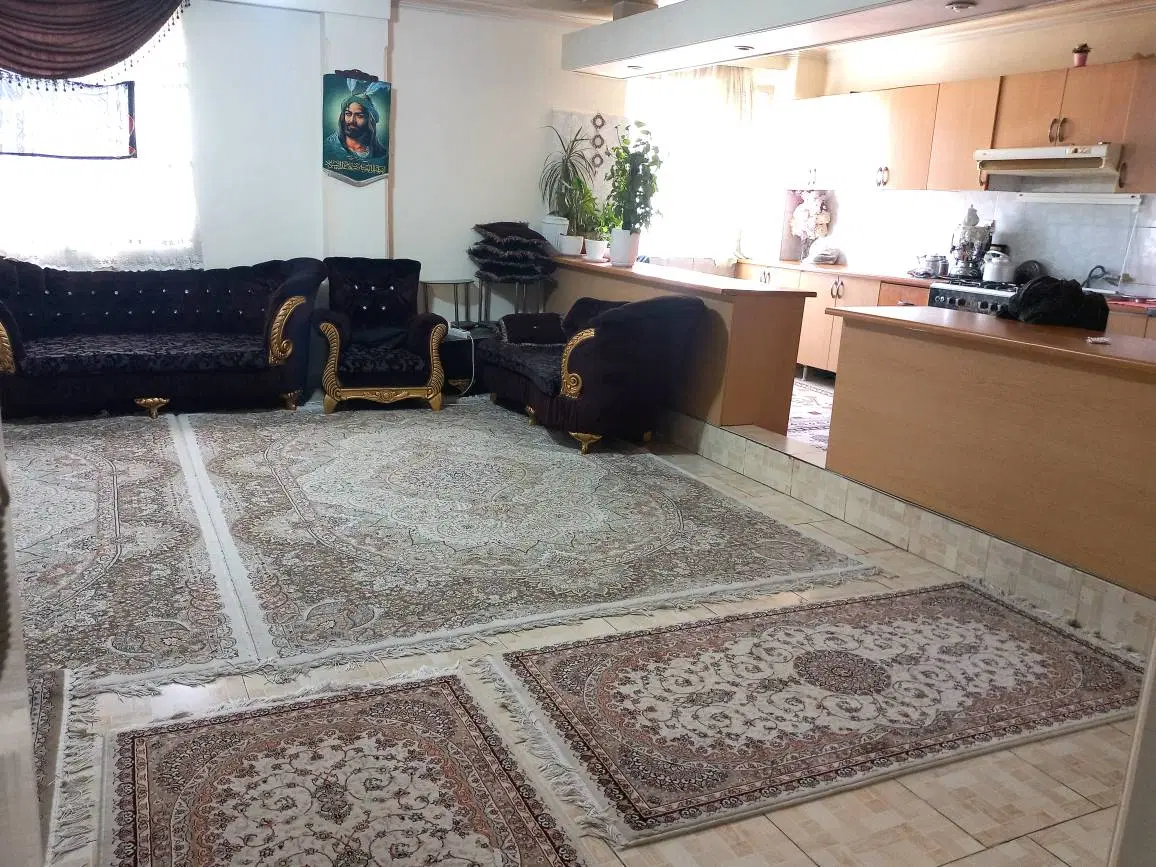 واحد ۸۰ متری شهرک شاهد