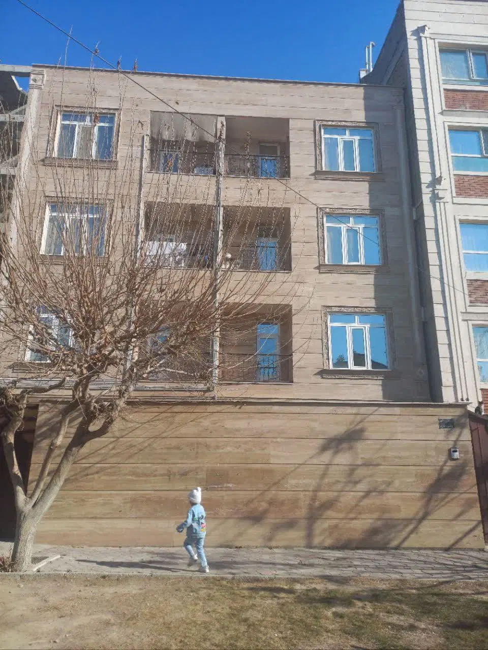 خونه آپارتمانی تک برگ سند