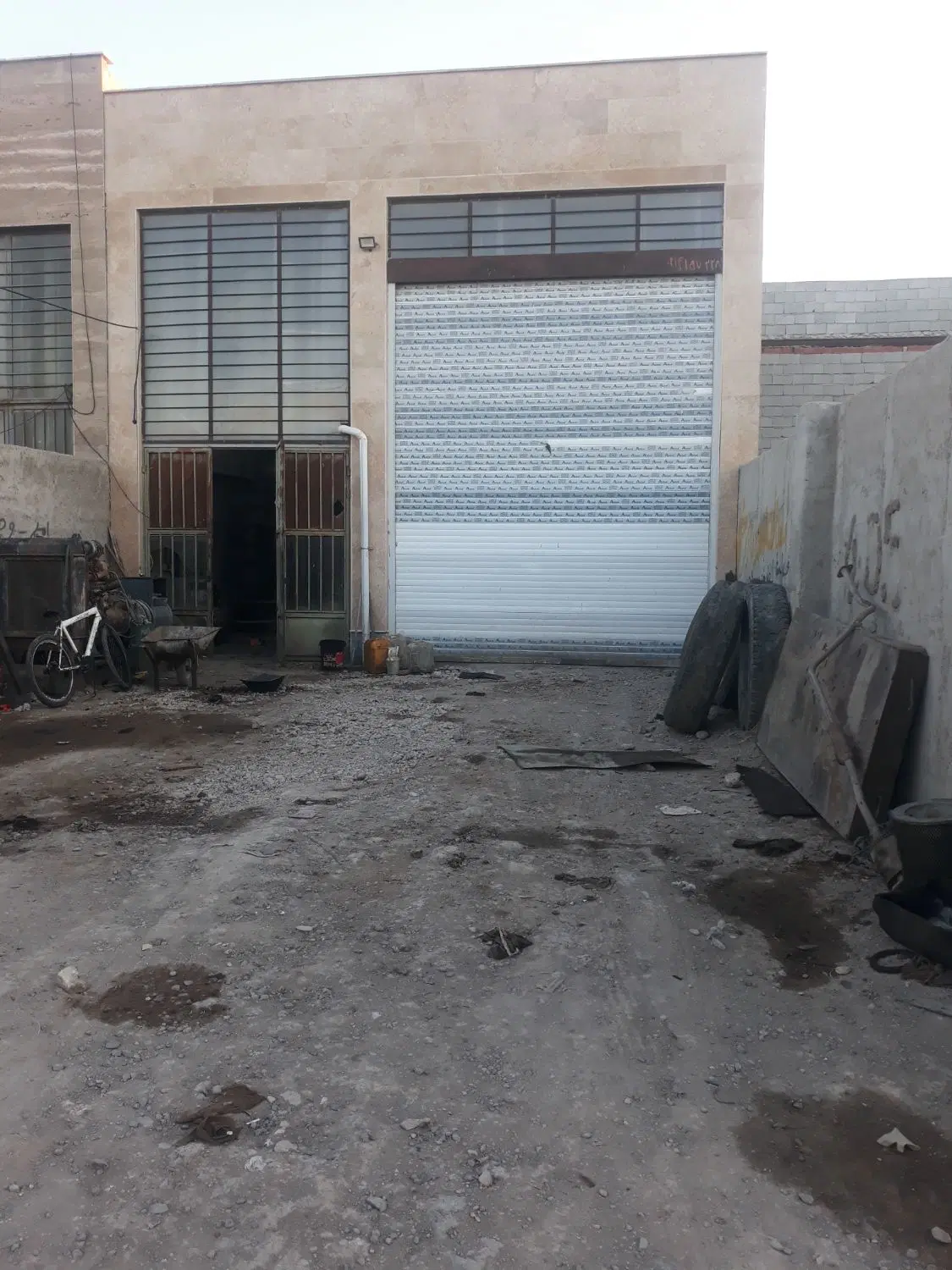 اجاره مغازه در اراق فروشان