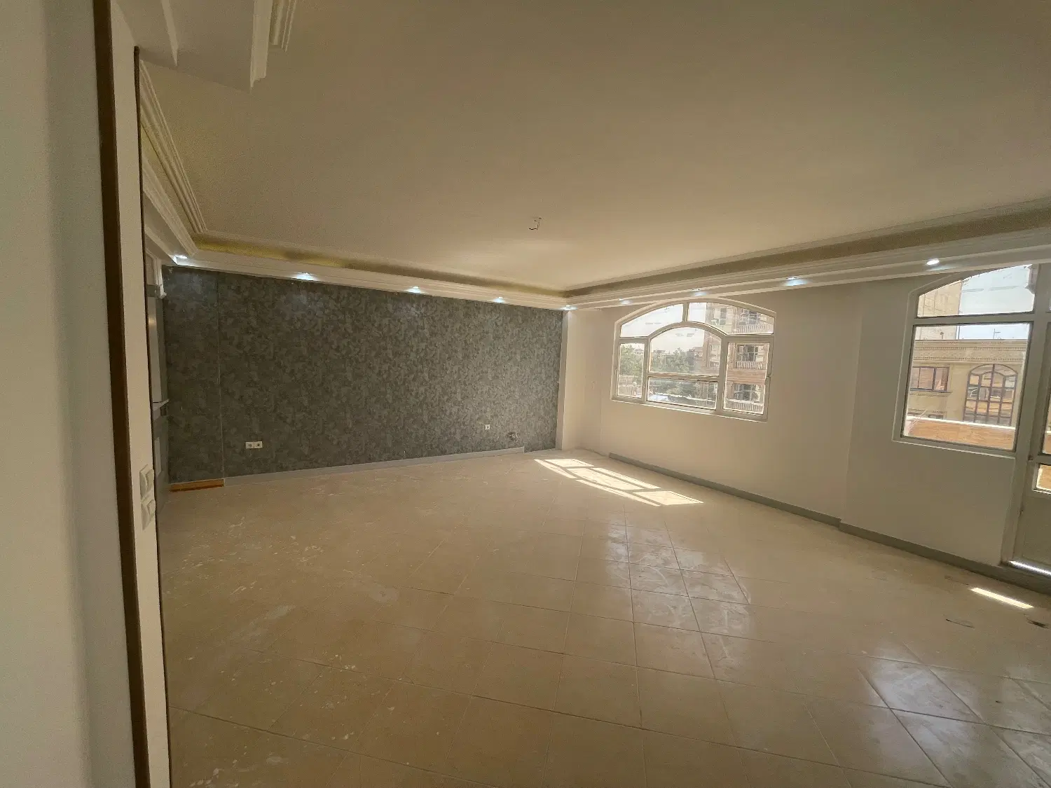 ۱۰۵متر_۲خواب_۲طرف غرق نور_حسابی شمالی_۲واحدی