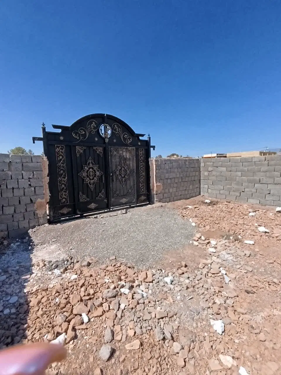 باغ در اباری