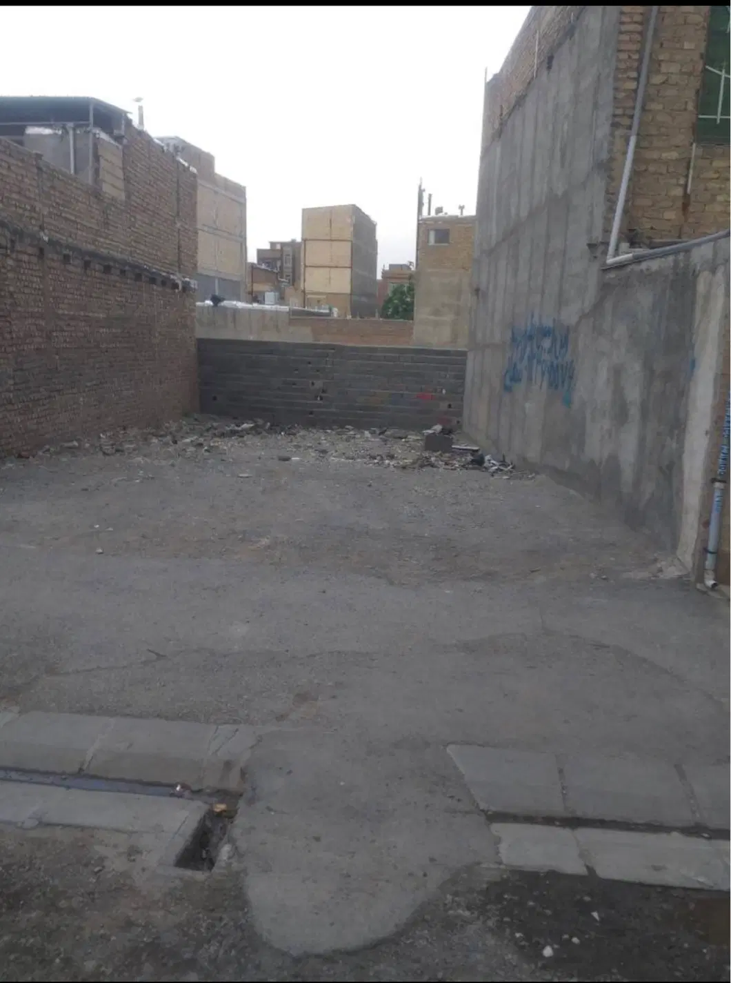 زمین ۱۱۴ متری مشکین دشت