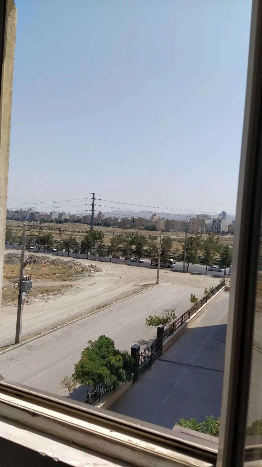 آپارتمان۹۰ متری بلوار شریعتی ۵۸