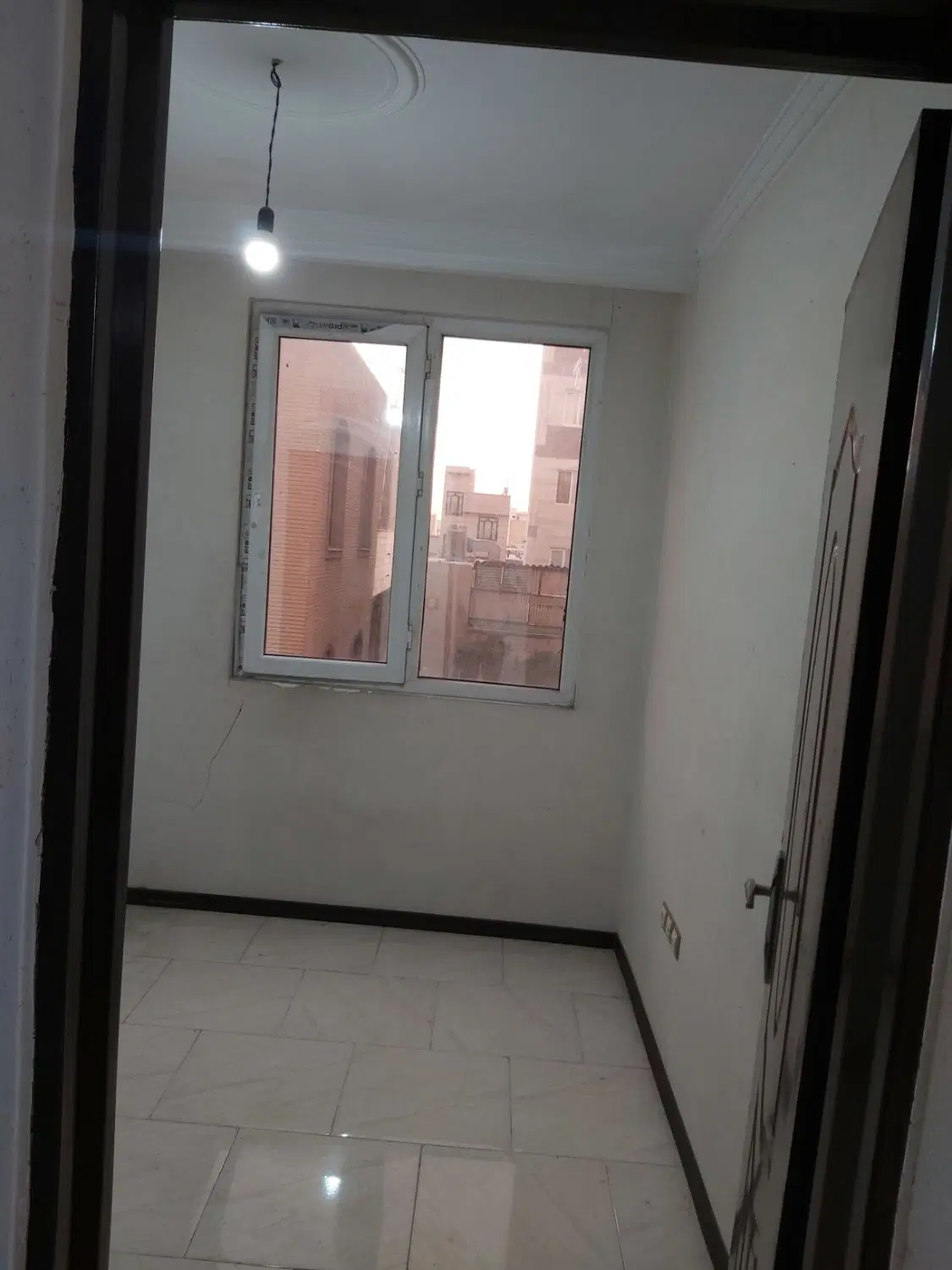 ۴۸ متر تکواحدی طبقه دوم غرق نور